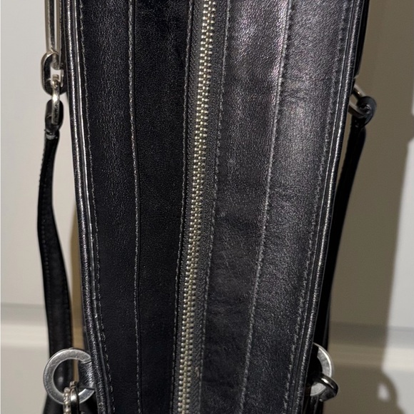 Coach Madison Chenille Ocelot Tote bag.
Black Leopard Print - Picture 11 of 12